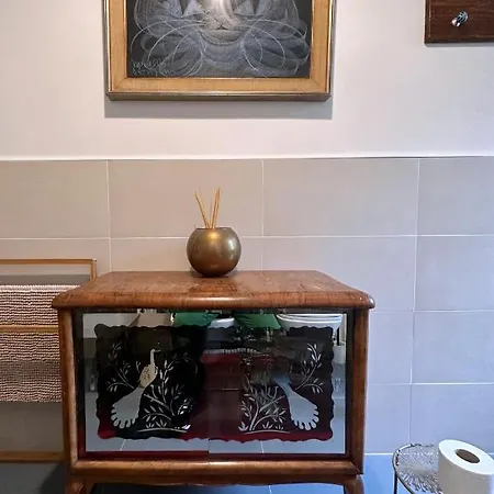 아파트 Orea Spiti - Drawings In Teodosio 밀라노