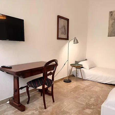 Orea Spiti - Drawings In Teodosio 아파트