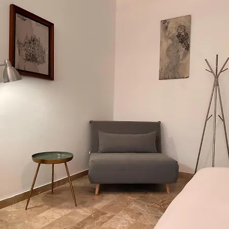 Orea Spiti - Drawings In Teodosio 아파트